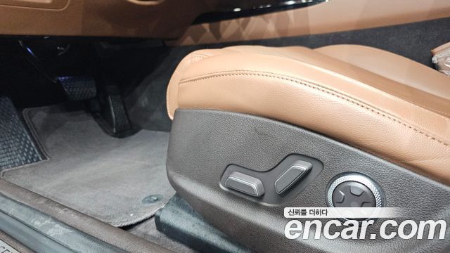 Genesis G80 2022 — photo 22