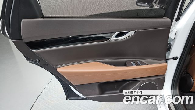 Genesis G80 2022 — photo 15