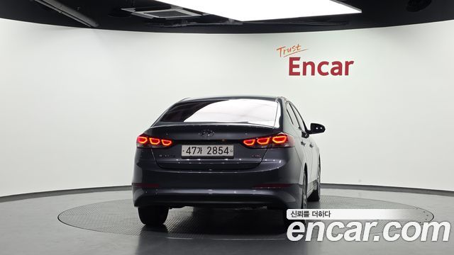 Hyundai AVANTE 2016 — photo 4