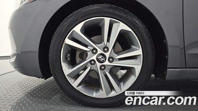 Hyundai AVANTE 2016 — photo 5