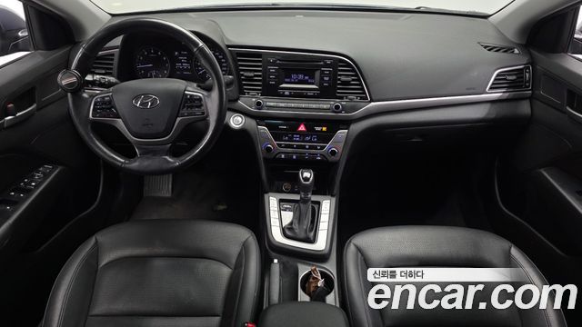 Hyundai AVANTE 2016 — photo 7
