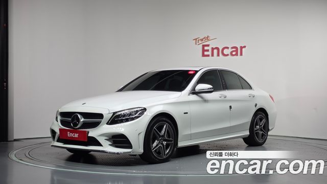 Mercedes-Benz C-Class 2020 — photo 1