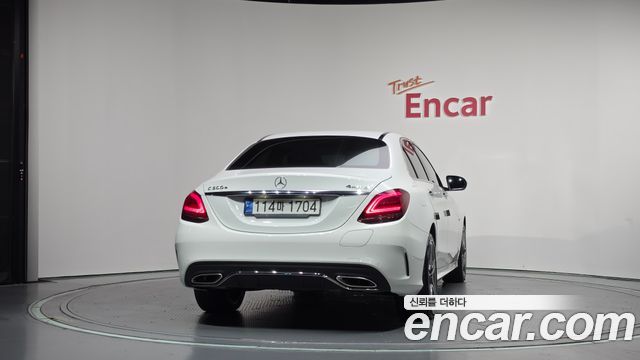 Mercedes-Benz C-Class 2020 — photo 4