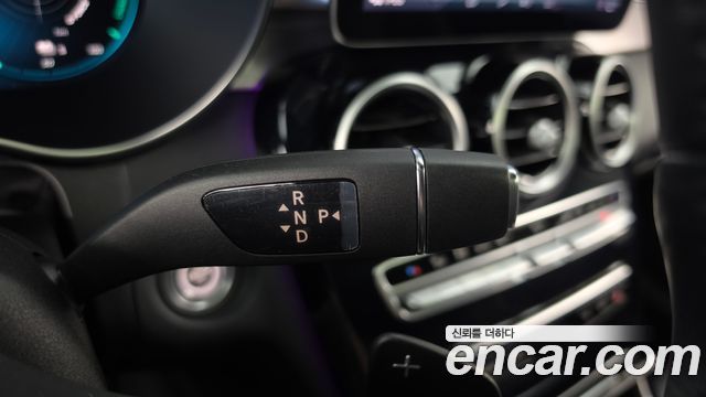 Mercedes-Benz C-Class 2020 — photo 12