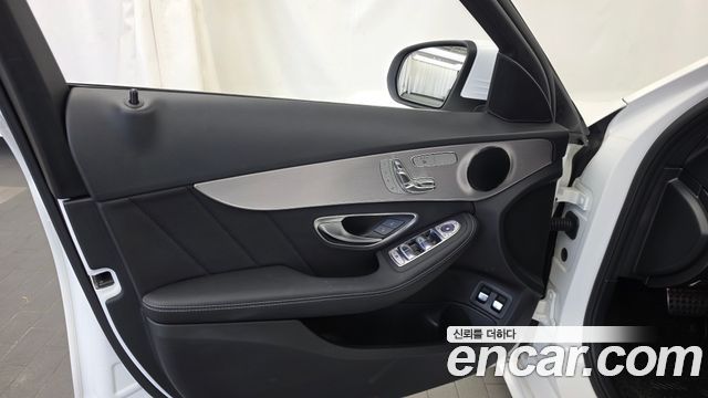 Mercedes-Benz C-Class 2020 — photo 14