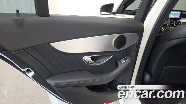 Mercedes-Benz C-Class 2020 — photo 15