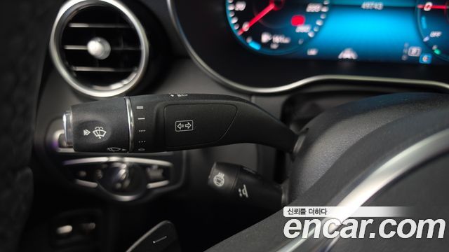 Mercedes-Benz C-Class 2020 — photo 27