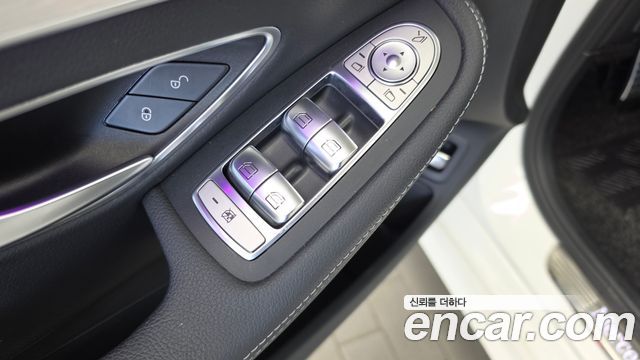 Mercedes-Benz C-Class 2020 — photo 29