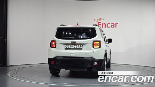 Jeep Renegade 2019 — photo 4