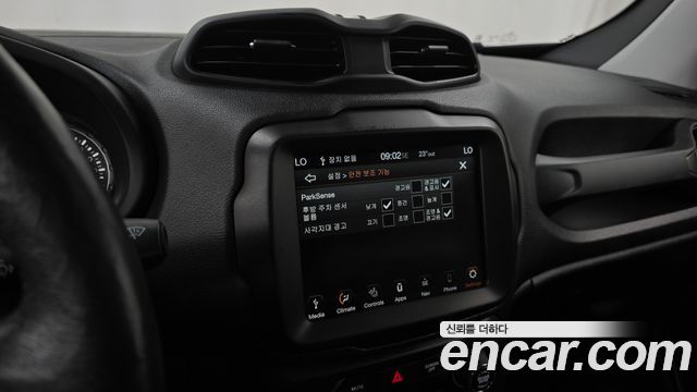 Jeep Renegade 2019 — photo 20