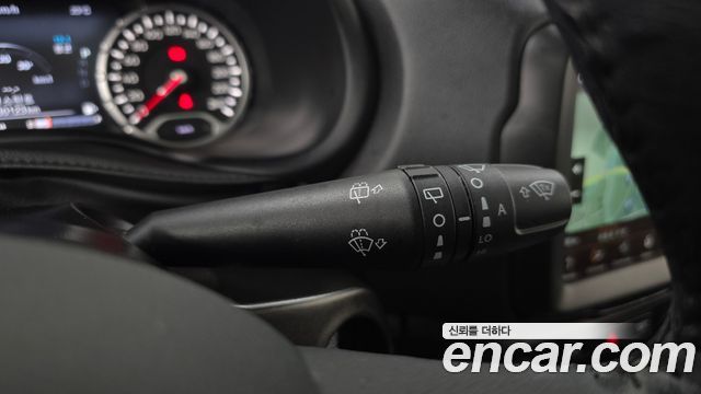 Jeep Renegade 2019 — photo 30