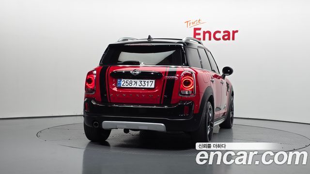 Mini Countryman 2018 — photo 4