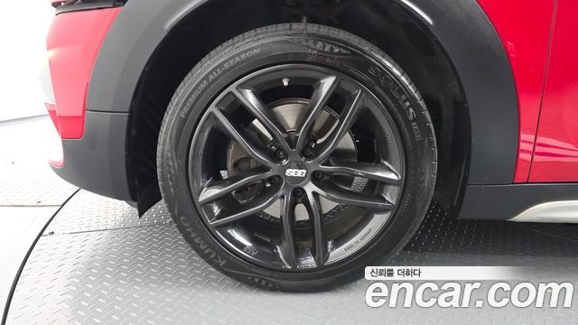 Mini Countryman 2018 — photo 5
