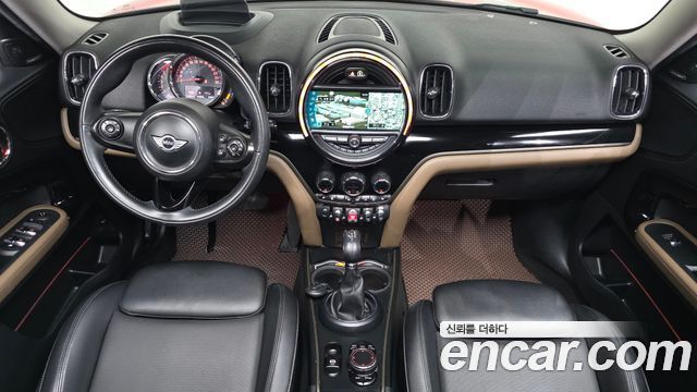 Mini Countryman 2018 — photo 7