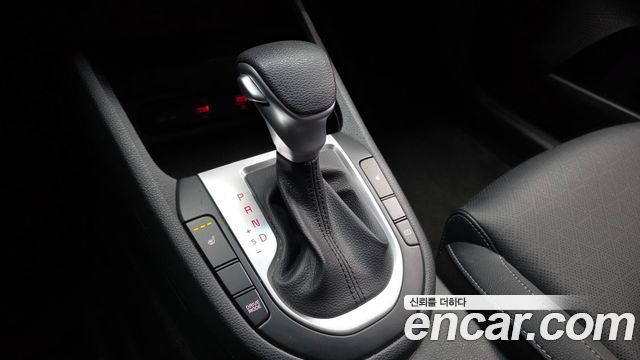 Kia K3 2022 — photo 12