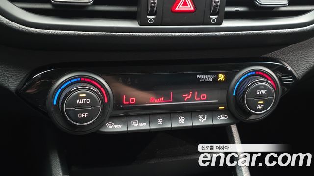 Kia K3 2022 — photo 23