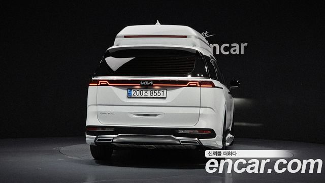 Kia Canival 2023 — photo 4
