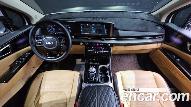 Kia Canival 2023 — photo 7