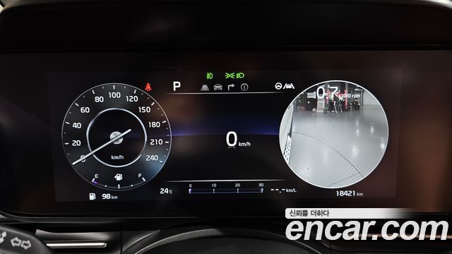 Kia Canival 2023 — photo 8