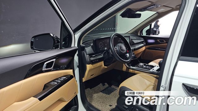 Kia Canival 2023 — photo 10