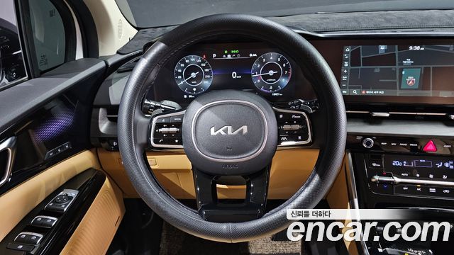 Kia Canival 2023 — photo 12