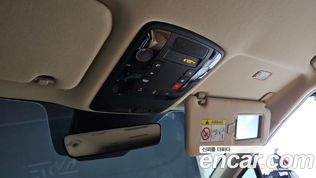 Kia Canival 2023 — photo 18