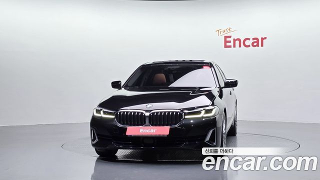 BMW 5-Series 2022 — photo 3
