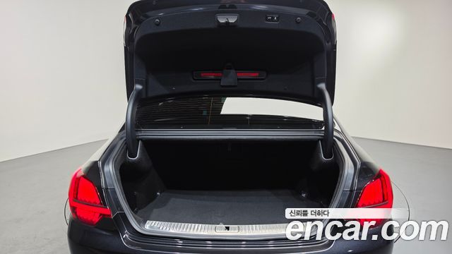 Kia K9 2025 — photo 26