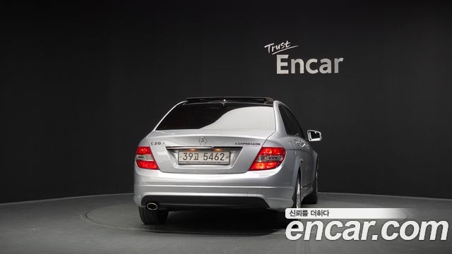 Mercedes-Benz C-Class 2010 — photo 4