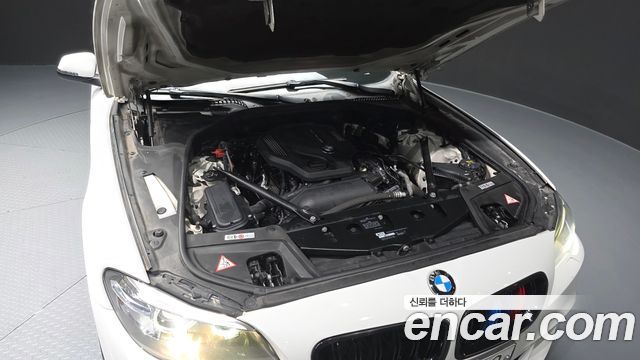 BMW 5-Series 2015 — photo 6