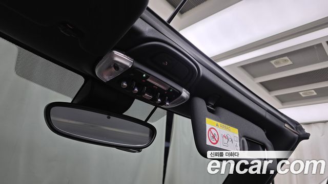 Mini Cooper Convertible 2022 — photo 22