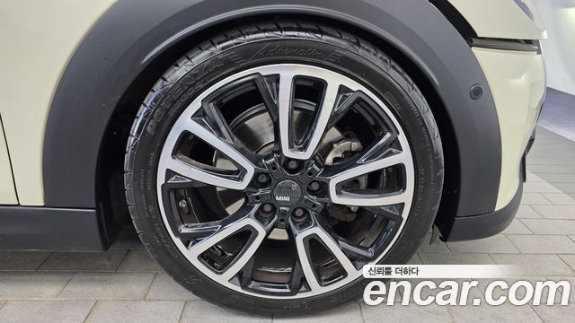 Mini Cooper Convertible 2022 — photo 7
