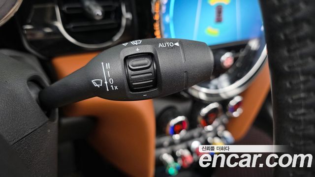 Mini Cooper Convertible 2022 — photo 29