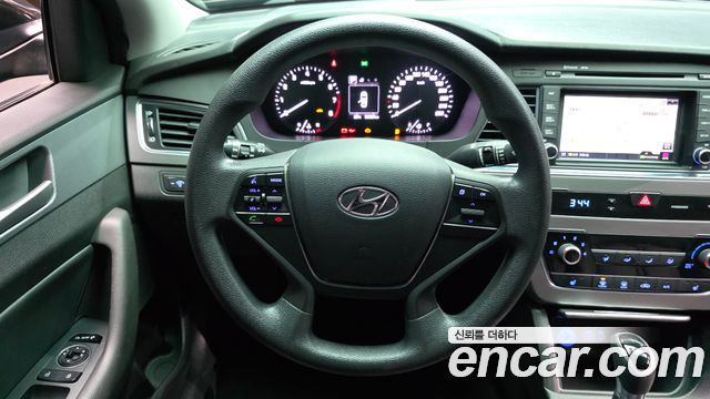 Hyundai Sonata 2017 — photo 13