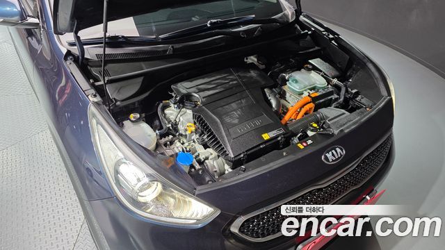 Kia Niro 2017 — photo 6