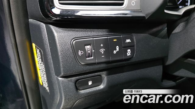 Kia Niro 2017 — photo 12