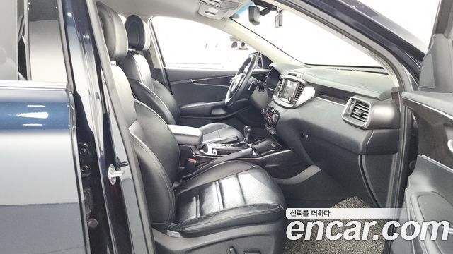 Kia Sorento 2017 — photo 16