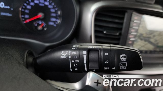 Kia Sorento 2017 — photo 28