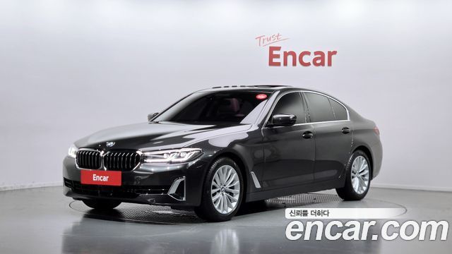 BMW 5-Series 2021 — photo 1