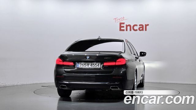 BMW 5-Series 2021 — photo 4