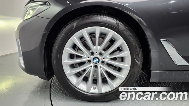 BMW 5-Series 2021 — photo 5