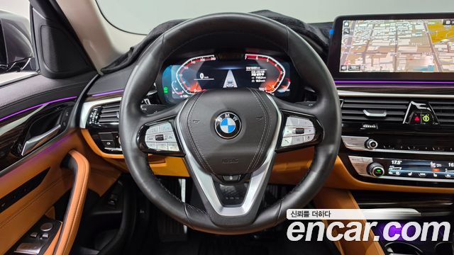 BMW 5-Series 2021 — photo 19