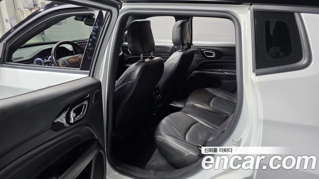 Jeep Compass 2022 — photo 11