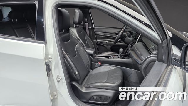 Jeep Compass 2022 — photo 12