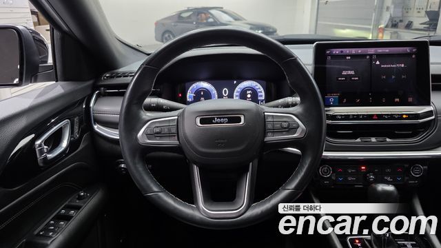 Jeep Compass 2022 — photo 13