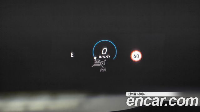 Mercedes-Benz E-Class 2022 — photo 23