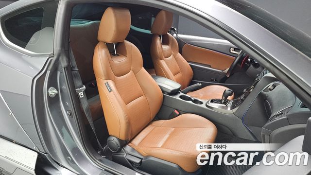 Hyundai Genesis 2014 — photo 11