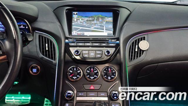 Hyundai Genesis 2014 — photo 16