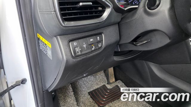 Hyundai Santafe 2019 — photo 23