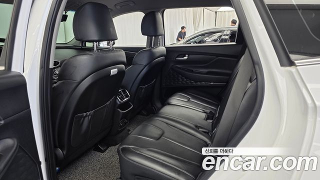 Hyundai Santafe 2019 — photo 16